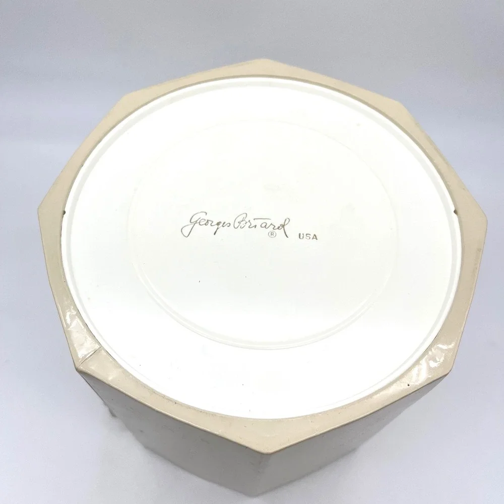 Vintage Georges Briard Ice Bucket Beige Octagon‎ Acrylic Handle Lid Mid Century